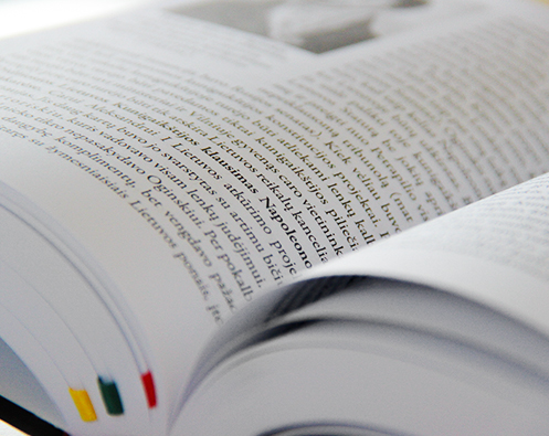Black_and_White_Books_04